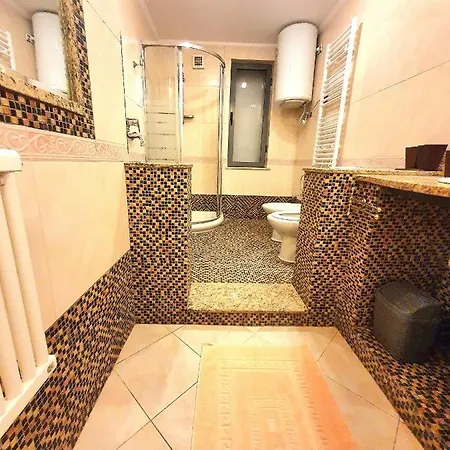 Centerscape - Studio By Dion