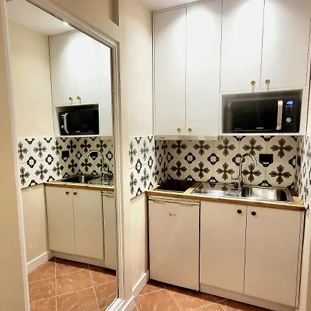 Centerscape - Studio By Dion Appartement *